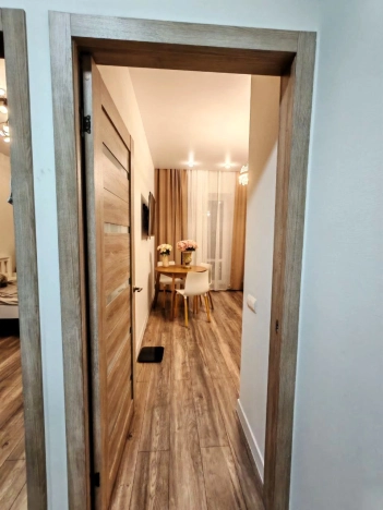 Купить двухкомнатную квартиру в Иркутске. Вариант № 8031334, 4, площадь -  квм, цена 9300000 рублей