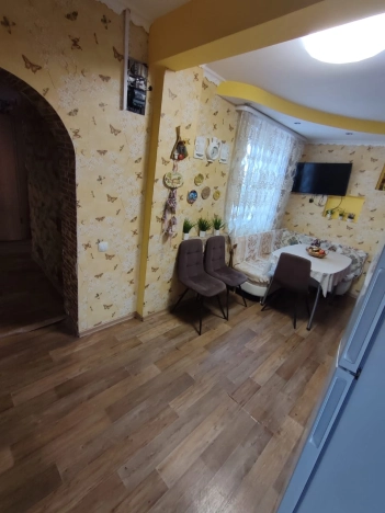 Купить дом на улице Садовая в Алтайском крае. Вариант № 36084, 8, площадь -  квм, цена 2550000 рублей