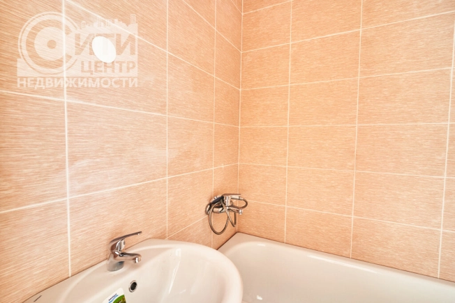 Купить двухкомнатную квартиру в Воронеже. Вариант № 7729954, 4, площадь -  квм, цена 11900000 рублей