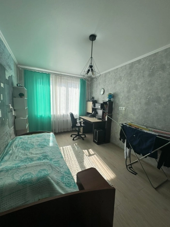 Купить трехкомнатную квартиру на улице 45-й Стрелковой Дивизии в Воронеже. Вариант № 6937, 13, площадь -  квм, цена 8400000 рублей