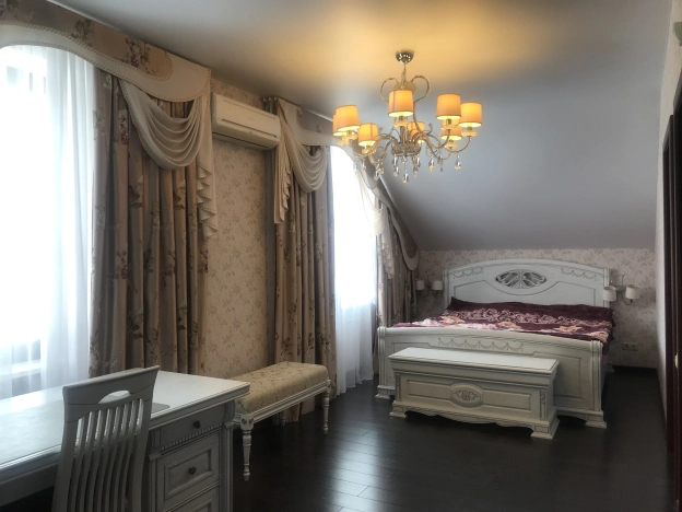 Купить дом в Москве. Вариант № 10092422, 13, площадь -  квм, цена 11000000 рублей