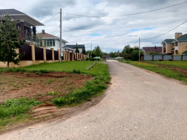 Купить земельный участок на улице 2-я Луговая в Нижегородской области. Вариант № 5921756, 2, площадь -  квм, цена 600000 рублей