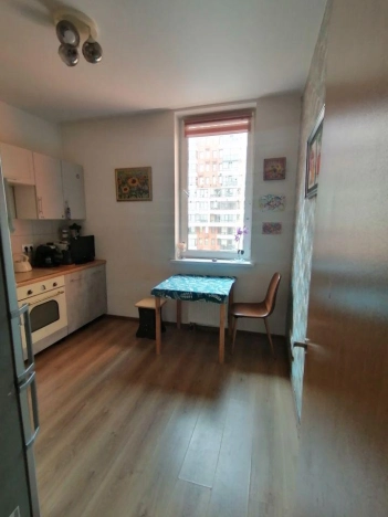 Купить трехкомнатную квартиру на улице Любучанский переулок в Москве. Вариант № 10432443, 12, площадь -  квм, цена 18800000 рублей