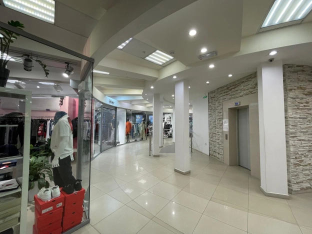 Снять коммерческую недвижимость в Новосибирске. Вариант № 1484929, 10, площадь - квм, цена 24940 рублей