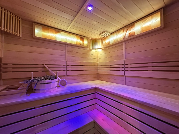 Купить квартиру в Москве. Вариант № 8168989, 28, площадь -  квм, цена 11999999 рублей