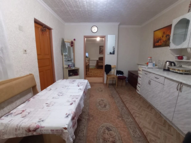 Купить дом в Элисте. Вариант № 10301104, 11, площадь -  квм, цена 8500000 рублей