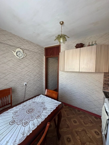 Купить квартиру на улице Комарова в Улан-Удэ. Вариант № 9856872, 6, площадь -  квм, цена 6000000 рублей