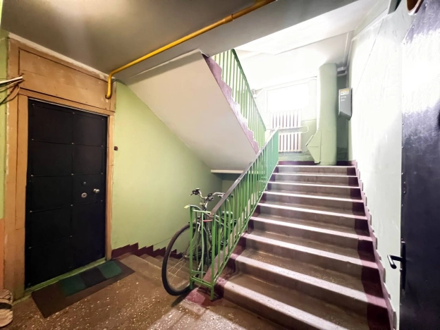 Купить трехкомнатную квартиру в Пушкине. Вариант № 13751, 22, площадь -  квм, цена 6250000 рублей