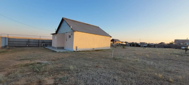 Купить дом в Элисте. Вариант № 9878803, 7, площадь -  квм, цена 3850000 рублей