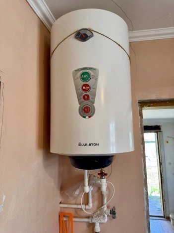 Купить дом в Таганроге. Вариант № 3205837, 8, площадь -  квм, цена 4100000 рублей