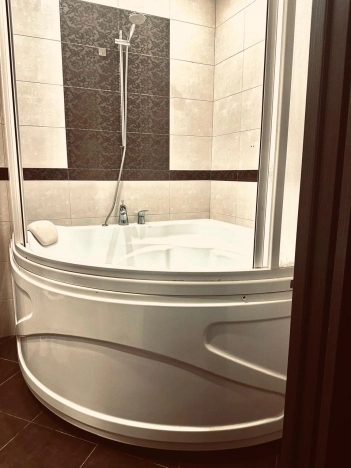 Купить квартиру в Москве. Вариант № 8176516, 5, площадь -  квм, цена 12300000 рублей