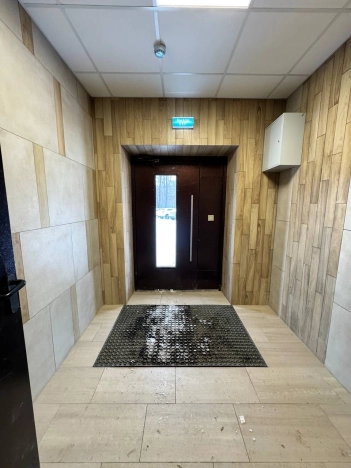 Купить трехкомнатную квартиру в Тульской области. Вариант № 26681, 27, площадь -  квм, цена 15200000 рублей