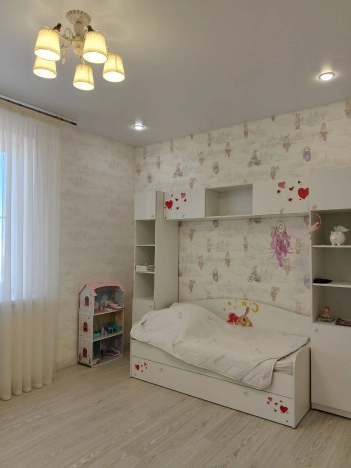 Купить квартиру на улице Туркменская в Волгограде. Вариант № 25809, 9, площадь -  квм, цена 12000000 рублей