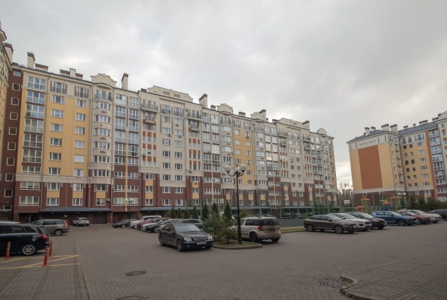 Купить двухкомнатную квартиру в Калининградской области. Вариант № 9465667, 43, площадь -  квм, цена 19900000 рублей