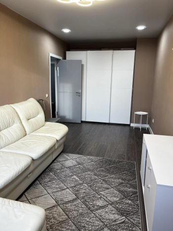 Снять квартиру на улице Сакко и Ванцетти в Новосибирске. Вариант № 7691274, 12, площадь -  квм, цена 45000 рублей