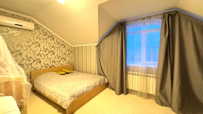 Купить многокомнатную квартиру в Калужской области. Вариант № 5871146, 19, площадь - квм, цена 25600000 рублей