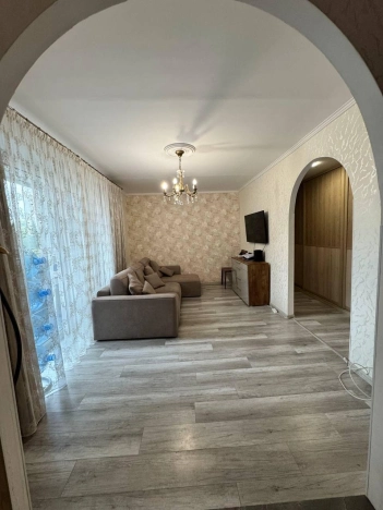 Купить квартиру в районе Железнодорожный в Новосибирске. Вариант № 10817245, 2, площадь - квм, цена 8950000 рублей