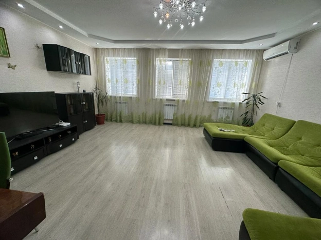 Купить дом на улице переулок Братьев Алехиных в Элисте. Вариант № 7158, 0, площадь -  квм, цена 12000000 рублей