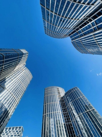 Купить квартиру у метро Аминьевская в Москве. Вариант № 2009006, 2, площадь - квм, цена 42990000.0000 рублей
