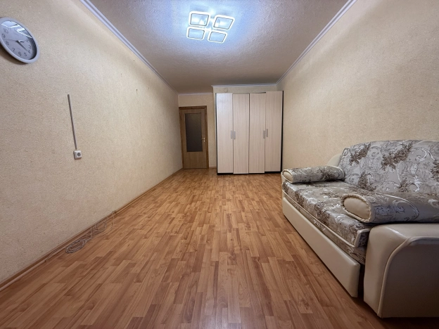 Купить однокомнатную квартиру в Микрорайоне 11-й в Белгороде. Вариант № 7610504, 3, площадь -  квм, цена 4300000 рублей