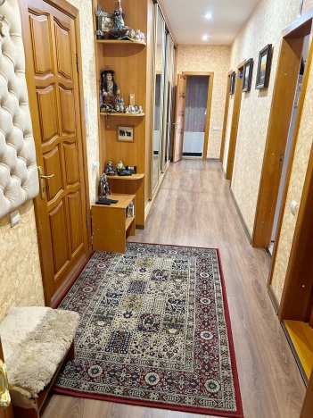 Купить квартиру в Омске. Вариант № 43545, 13, площадь -  квм, цена 15000000 рублей