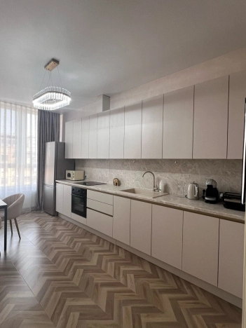 Купить двухкомнатную квартиру на улице Ярославская в Краснодаре. Вариант № 3001061, 0, площадь -  квм, цена 11500000 рублей