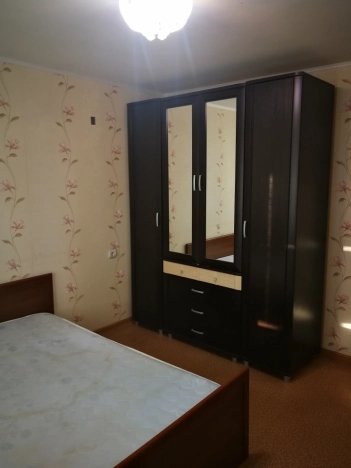 Купить трехкомнатную квартиру на вторичке в Республике Башкортостан. Вариант № 1815, 6, площадь -  квм, цена 6690000 рублей