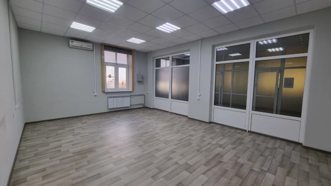 Снять коммерческую недвижимость в Ростове-на-Дону. Вариант № 10283163, 15, площадь -  квм, цена 500000 рублей