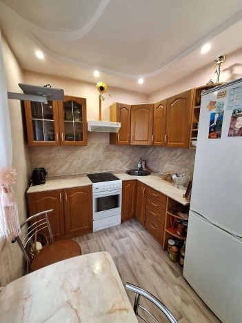 Купить квартиру в Тобольске. Вариант № 3402811, 9, площадь -  квм, цена 4500000 рублей