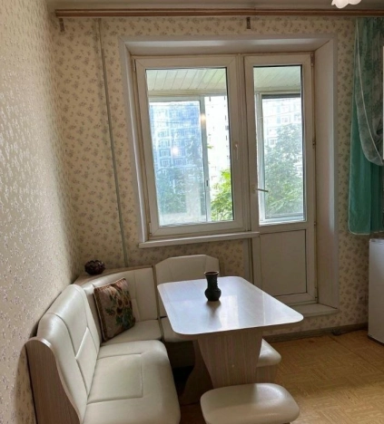 Купить квартиру в Москве. Вариант № 8915626, 4, площадь -  квм, цена 9999999 рублей