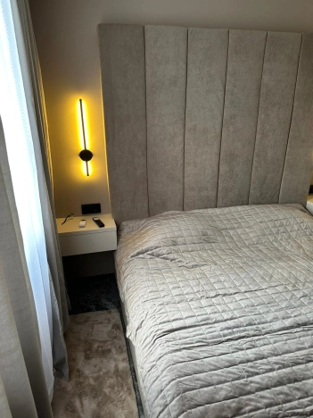 Купить квартиру на улице Забалуева в Новосибирске. Вариант № 11838, 6, площадь -  квм, цена 8500000 рублей