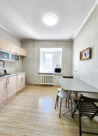 Купить двухкомнатную квартиру на улице Островского в Кызыле. Вариант № 53209, 3, площадь - квм, цена 9000000 рублей