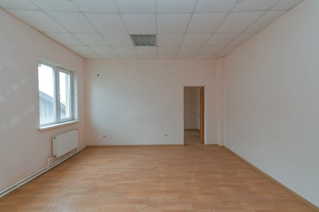 Снять коммерческую недвижимость в Таганроге. Вариант № 59893, 5, площадь -  квм, цена 100000 рублей