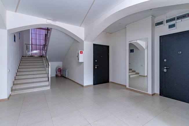 Купить двухкомнатную квартиру у метро Девяткино в Санкт-Петербурге. Вариант № 8017253, 11, площадь -  квм, цена 10750000 рублей