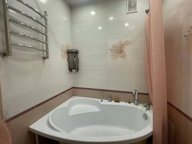 Купить квартиру в Иркутске. Вариант № 9612753, 5, площадь - квм, цена 11700000 рублей