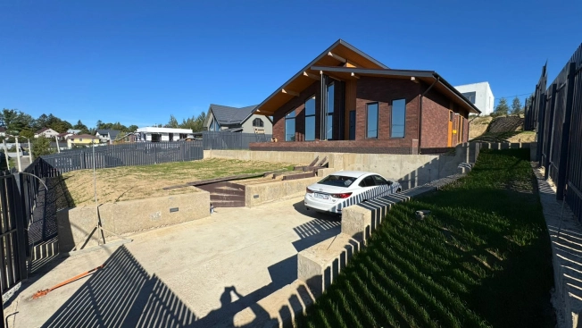 Купить дом в Санкт-Петербурге. Вариант № 14574, 2, площадь -  квм, цена 19490000 рублей