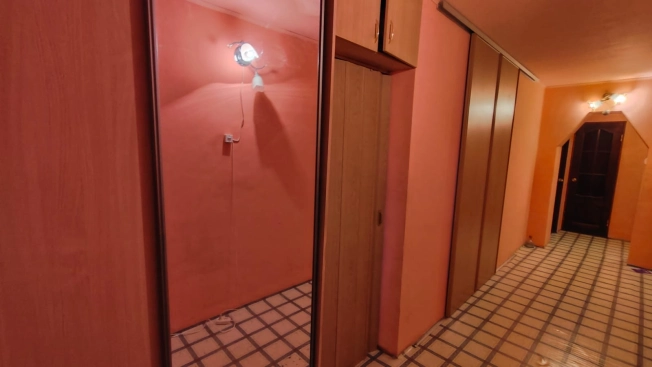 Купить многокомнатную квартиру в Республике Башкортостан. Вариант № 11776, 8, площадь -  квм, цена 5900000 рублей