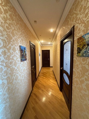 Купить трехкомнатную квартиру на улице Сколковская в Одинцове. Вариант № 7427584, 5, площадь -  квм, цена 25800000 рублей