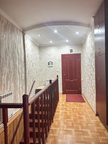 Купить дом на улице Революции в Искитиме. Вариант № 44743, 26, площадь -  квм, цена 17200000 рублей