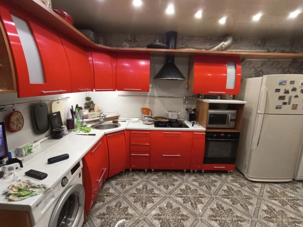 Купить четырехкомнатную квартиру в Иркутской области. Вариант № 33552, 2, площадь -  квм, цена 6900000 рублей