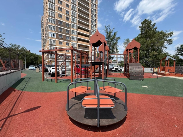 Купить однокомнатную квартиру в Ростовской области. Вариант № 51358, 9, площадь -  квм, цена 6300000 рублей