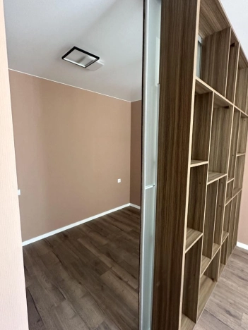 Купить однокомнатную квартиру в районе Кировский в Ростове-на-Дону. Вариант № 27981, 11, площадь -  квм, цена 6800000 рублей