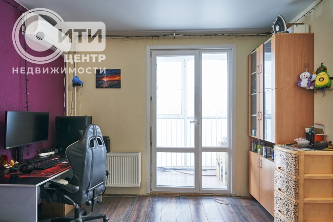 Купить двухкомнатную квартиру на вторичке в районе Коминтерновский в Воронеже. Вариант № 18966, 4, площадь -  квм, цена 6490000 рублей