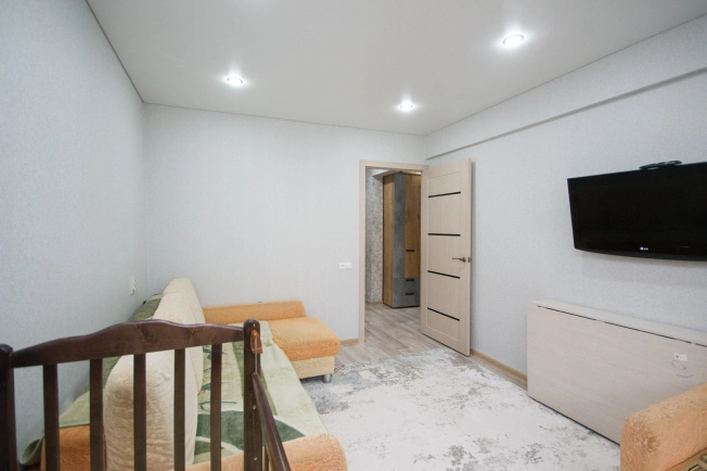 Купить двухкомнатную квартиру в Балакове. Вариант № 48946, 3, площадь -  квм, цена 3599000 рублей