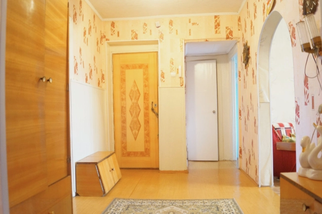 Купить четырехкомнатную квартиру в Приморском крае. Вариант № 8141, 10, площадь -  квм, цена 7350000 рублей