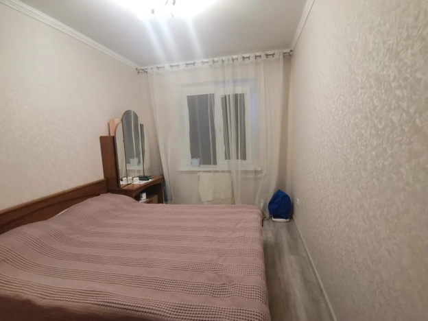 Купить трехкомнатную квартиру в Микрорайоне 8-й, Элиста в Элисте. Вариант № 31426, 4, площадь -  квм, цена 6000000 рублей