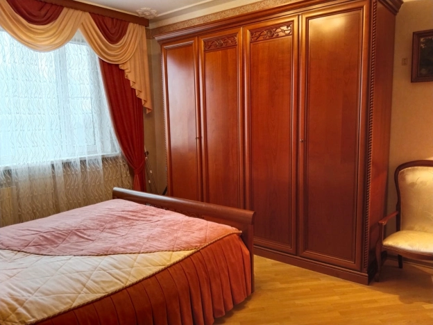 Купить квартиру в Москве. Вариант № 8937602, 6, площадь -  квм, цена 25000000 рублей