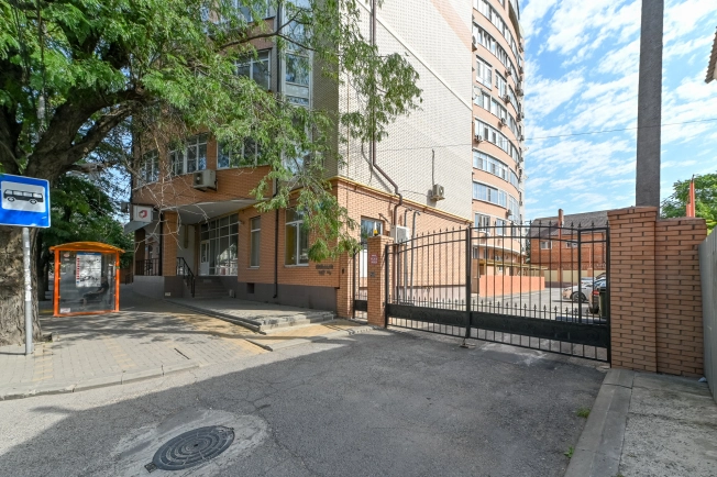 Купить коммерческую недвижимость свободного назначения в Ростове-на-Дону. Вариант № 1207127, 2, площадь -  квм, цена 28000000 рублей