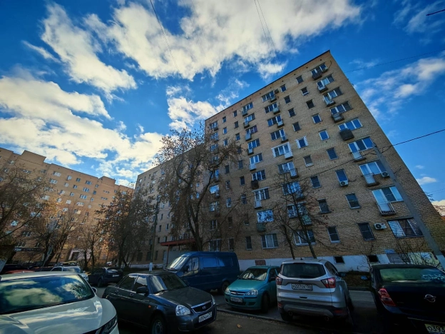 Купить однокомнатную квартиру на улице Железнодорожная в Владимирской области. Вариант № 9504992, 14, площадь -  квм, цена 3200000 рублей