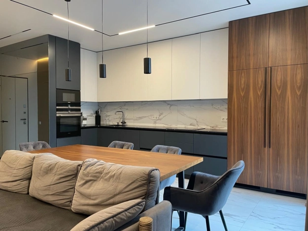 Купить квартиру на вторичке в Москве. Вариант № 26062, 8, площадь -  квм, цена 39800000 рублей